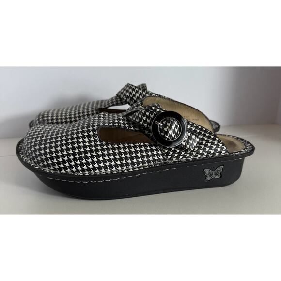 Alegria Clogs Size 37 Houndstooth Neutral Comfortable Cushioned Work Travel - Picture 1 of 7